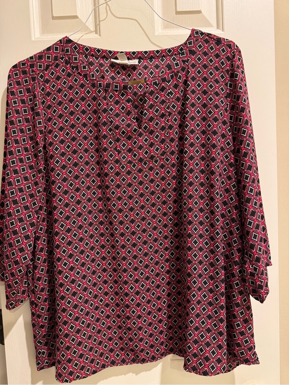 Dana Buchman Geometric Red and Black Blouse